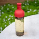hario-cold-brew-tea-filter-in-bottle-750ml-red-FIB-75-R-4_700x700